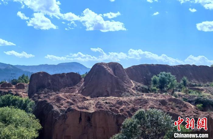 探訪(fǎng)青海省首個(gè)地質(zhì)文化村