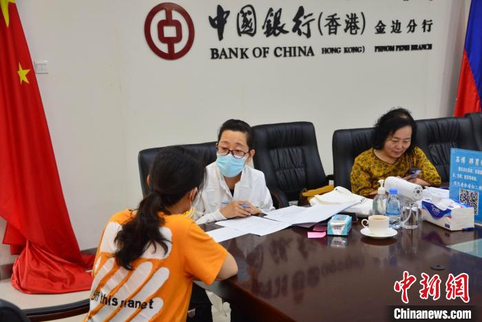 活動現(xiàn)場?！∮嘞娆B 攝