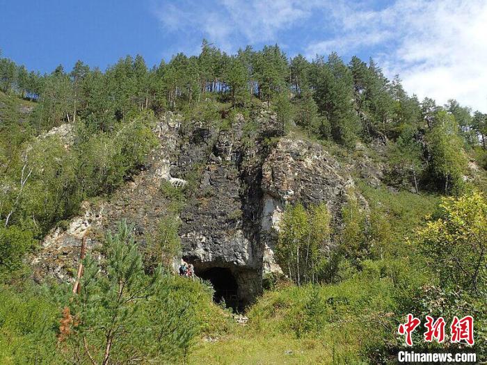 丹尼索瓦洞的入口(圖片來(lái)自Richard G. Roberts)。　施普林格·自然 供圖