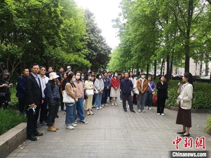 活動現(xiàn)場。　范宇斌 攝