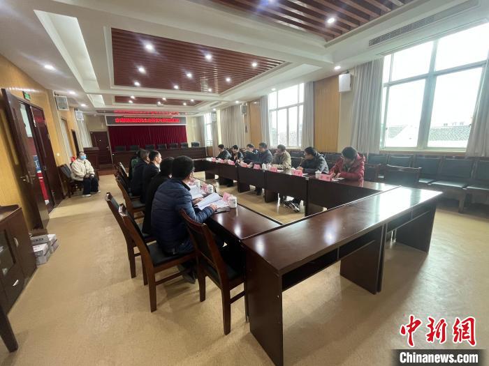 寧波大學(xué)東海研究院召開相關(guān)工作會議。(資料圖) 寧波大學(xué)東海研究院供圖