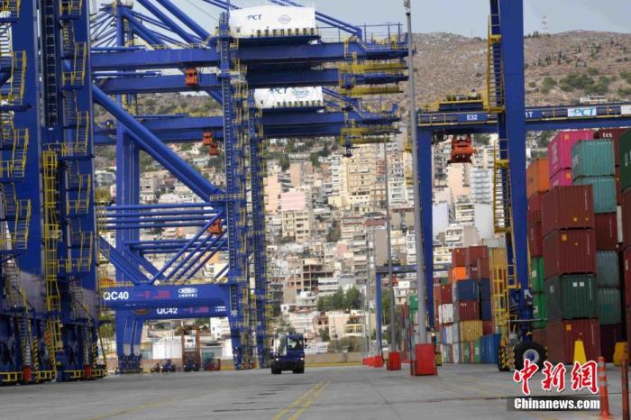 比雷埃夫斯港項(xiàng)目作為中國希臘共建“一帶一路”合作的旗艦項(xiàng)目，受到社會(huì)各界廣泛關(guān)注。 <a target='_blank' href='/'><p  align=