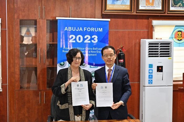 浙江師范大學(xué)非洲研究院與尼日利亞古紹研究所續(xù)簽戰(zhàn)略合作協(xié)議。浙江師范大學(xué)非洲研究院供圖