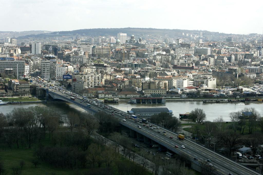 這是2015年3月30日拍攝的塞爾維亞首都貝爾格萊德老城區(qū)。貝爾格萊德是塞爾維亞的首都，坐落在薩瓦河和多瑙河的交匯處，是歐洲最古老的城市之一。新華社發(fā)（普雷德拉格·米洛薩夫列維奇攝）