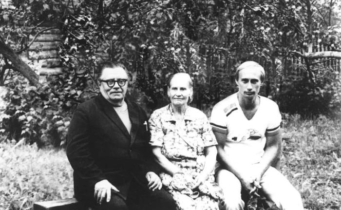 從圣彼得堡到莫斯科，普京從政大事記：下一個(gè)六年怎么走？