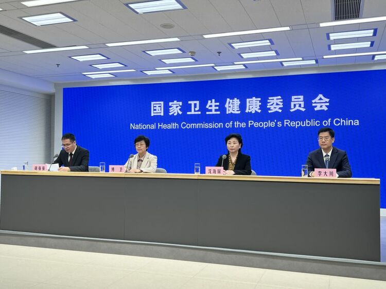 新華全媒+｜加強兒童?？?改善醫(yī)療服務(wù)——2024年醫(yī)療和婦幼健康這樣發(fā)力