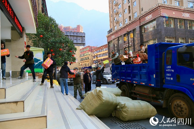 特稿| 山火戰(zhàn)役中的堅(jiān)持與守望