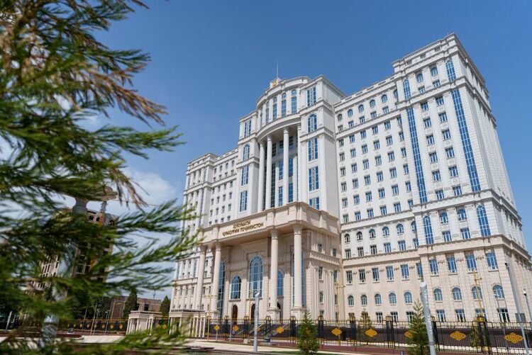 第1視點丨這兩座大樓，見證著中塔友誼