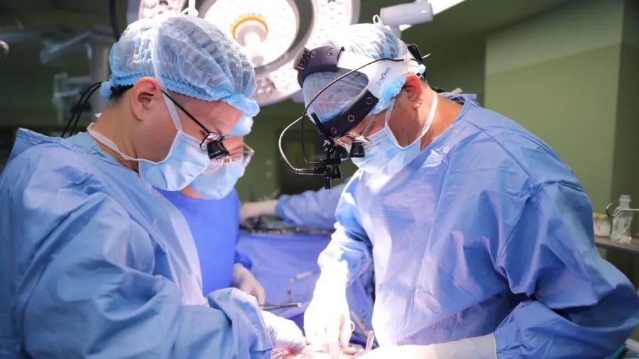 17歲少年咳嗽發(fā)熱15天，找不到感染原因！一查心臟更嚇人！上海醫(yī)生出手→