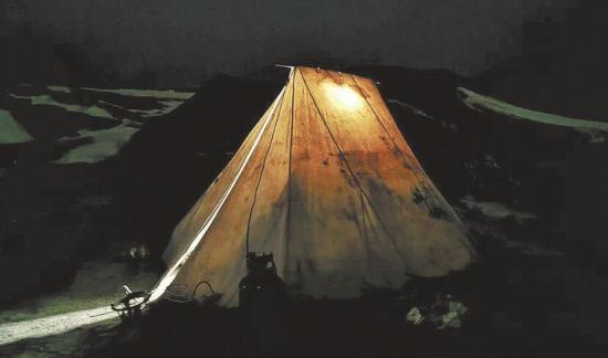 卓乃湖受困?？煽晌骼锕芾硖庂Y料圖片