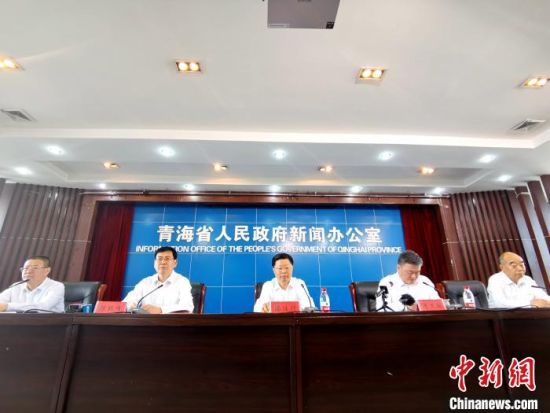 圖為新聞發(fā)布會(huì)現(xiàn)場(chǎng)。　張?zhí)砀！z 　　