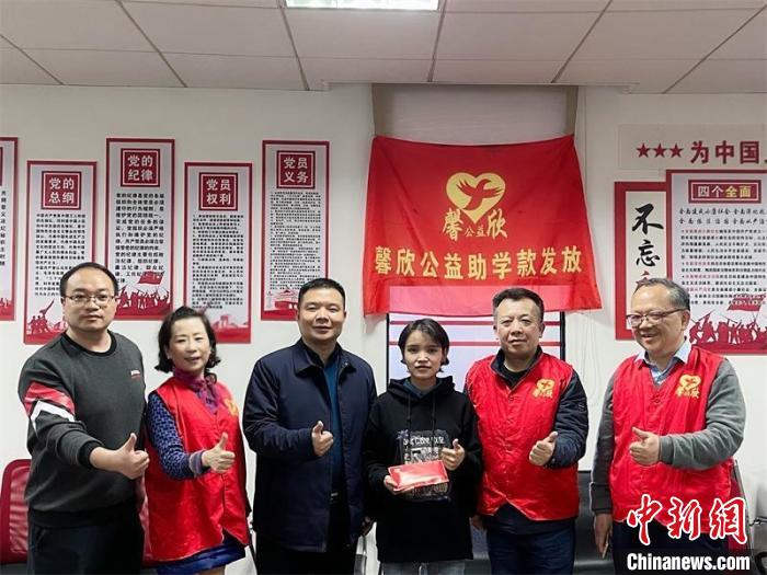 在湘求學(xué)的西藏女孩：“我淋過雨，也想努力為別人撐把傘”