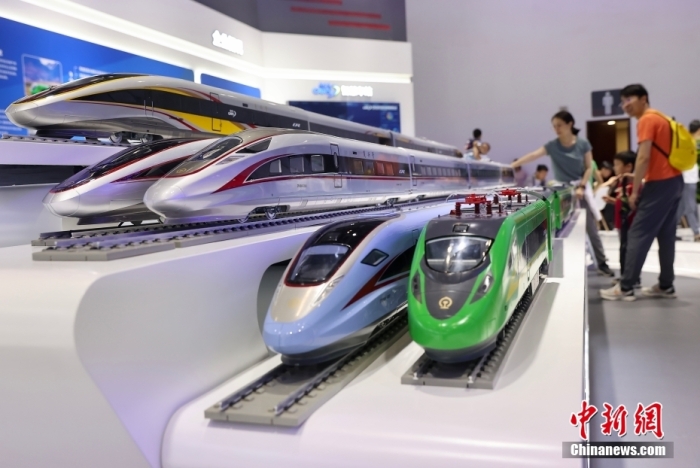 7月13日，第二十六屆北京科博會在北京國家會議中心開幕。圖為復興號系列動車組模型。<a target='_blank' href='/'><p  align=