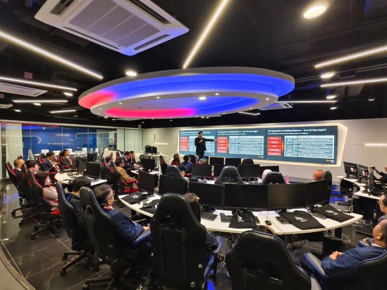 世界互聯(lián)網(wǎng)大會(huì)網(wǎng)絡(luò)安全應(yīng)急能力高級(jí)研修班在港研學(xué)活動(dòng)拉開帷幕