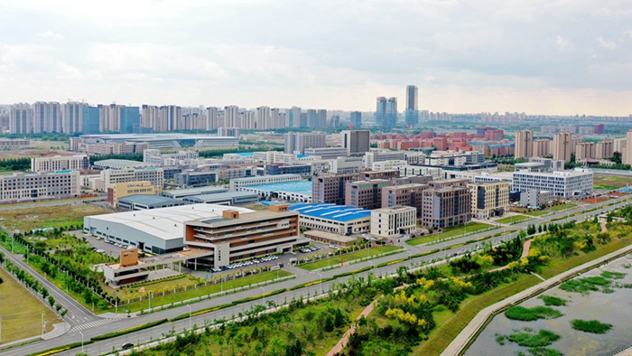 位于長春新區(qū)的一家家光電企業(yè)走上了協(xié)同化發(fā)展之路。（長春新區(qū)供圖）