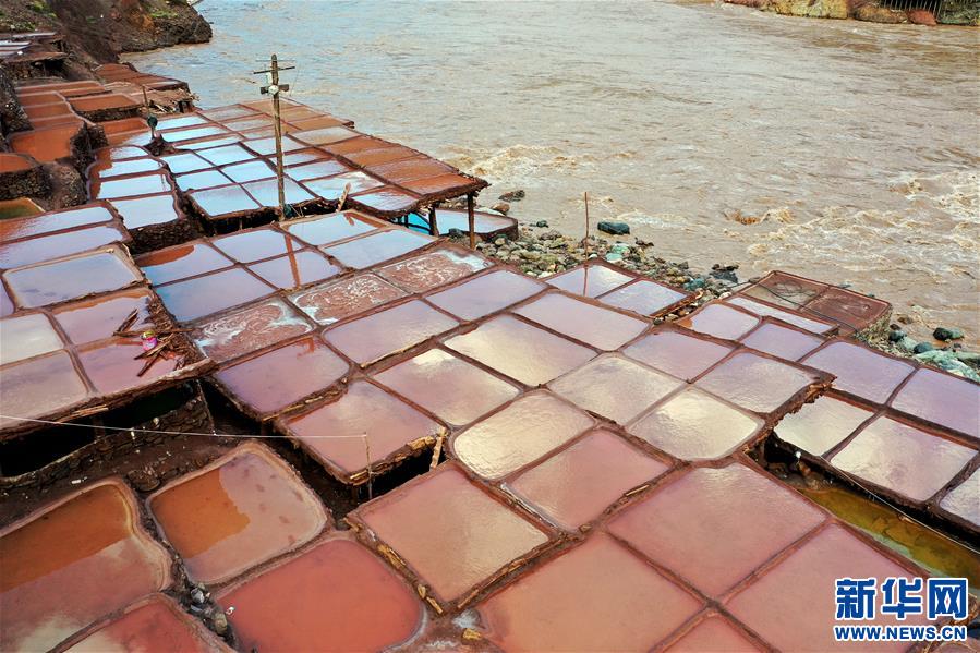 (新華視界)(7)鳥(niǎo)瞰芒康古鹽田