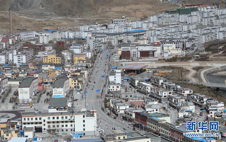 (玉樹抗震救災(zāi)10周年·圖文互動)(2)探訪云端街市——記三江源頭活力新城玉樹