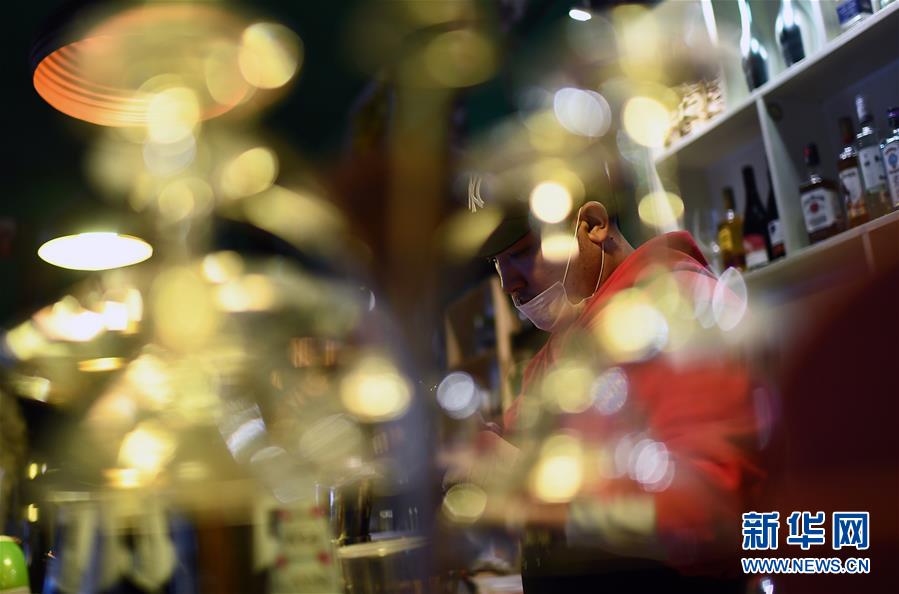 (玉樹抗震救災(zāi)10周年·圖片故事)(9)才仁俄賽與他的“JoSai Pub”