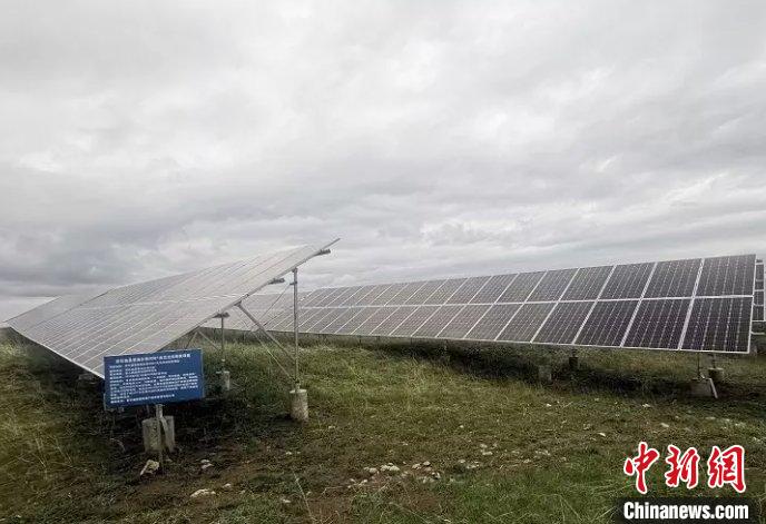 四川阿壩:草原上的光伏扶貧“點(diǎn)亮”脫貧致富路