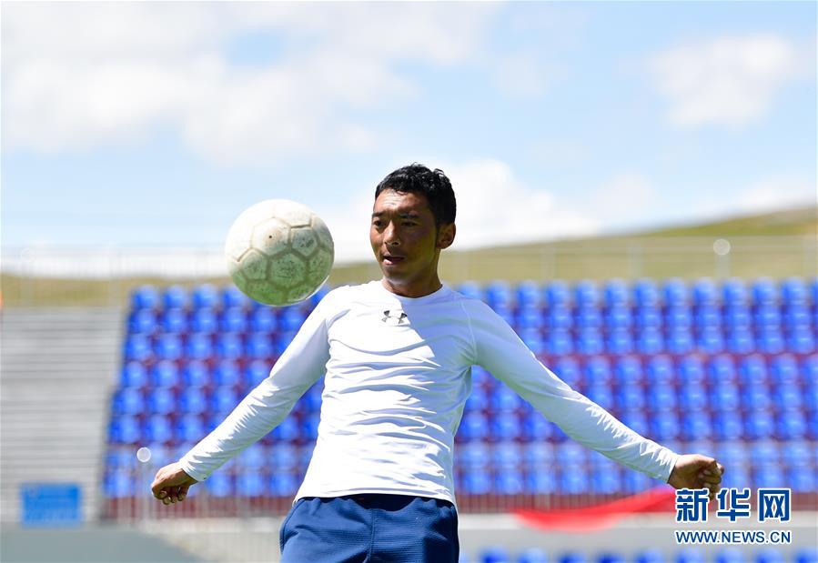 （走向我們的小康生活）（8）青?，敹啵狐S河源的幸福村