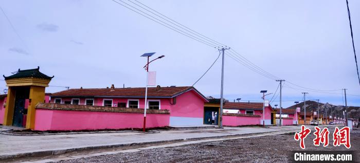 青?，敹嗳嫱瓿傻卣鹗転?zāi)群眾農(nóng)房維修加固工作