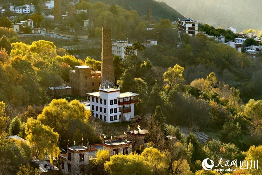 丹巴美景。李永安攝