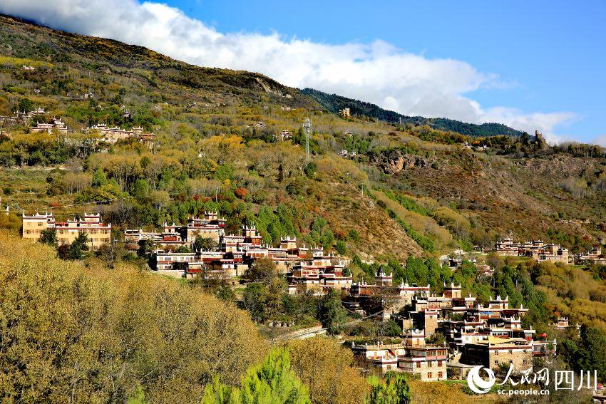 丹巴美景。李永安攝