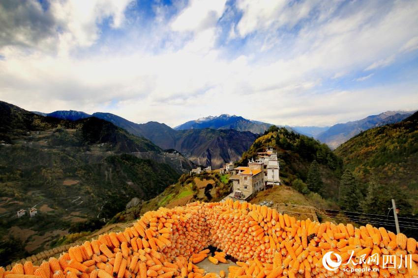 丹巴美景。李永安攝