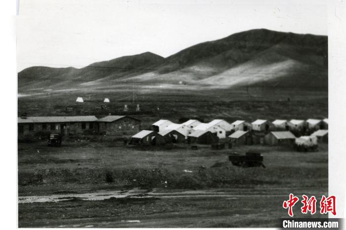 圖為20世紀(jì)70年代風(fēng)火山觀測站科學(xué)城。(資料圖) 中鐵西北科學(xué)研究院供圖