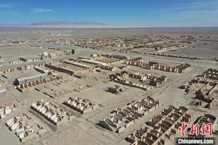 航拍青海省海西蒙古族藏族自治州茫崖市冷湖石油工業(yè)遺址保護(hù)區(qū)?！●R銘言 攝