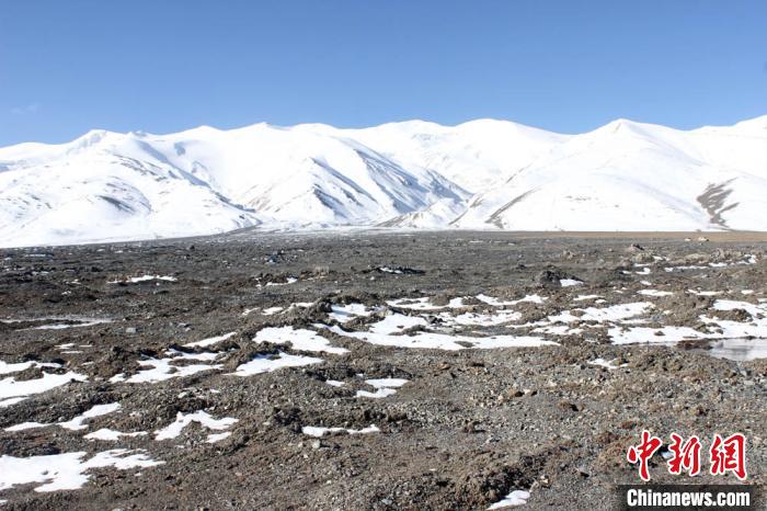 2019年10月冰體融化后遺留下的碎屑物。中科院青藏高原所 供圖