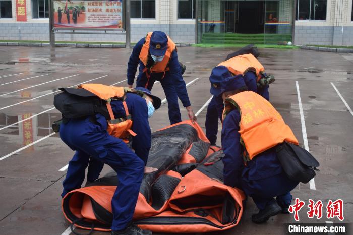 6分26秒！西藏森林消防開(kāi)展防汛抗洪拉動(dòng)演練