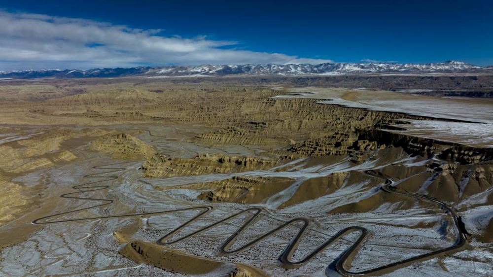 雪后扎達(dá)土林。金阿次仁攝