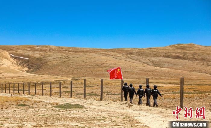 【十年@每一個奮斗的你】海拔5300米！看西藏亞熱邊境派出所的“追風(fēng)”人