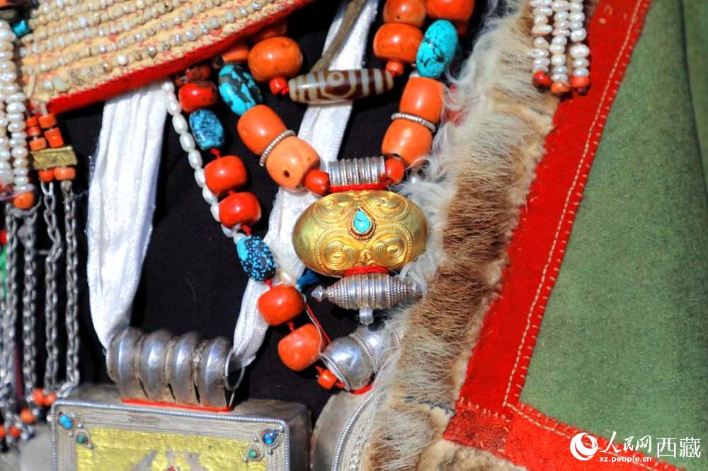精美的配飾。人民網(wǎng) 李海霞攝