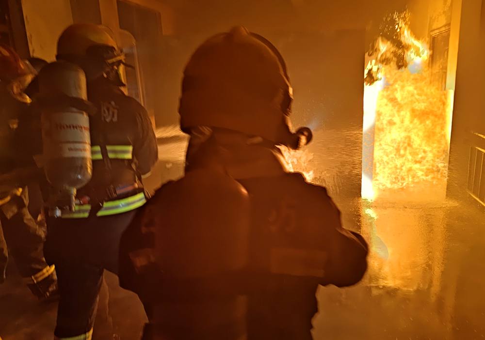 真火內(nèi)攻實(shí)操訓(xùn)練。