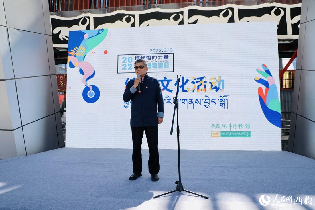 拉薩市委副書記、常務(wù)副市長(zhǎng)、北京西藏拉薩指揮部黨委書記王強(qiáng)講話。人民網(wǎng) 次仁羅布攝