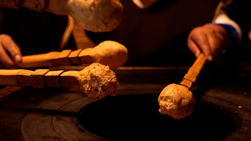  烤“結達”。