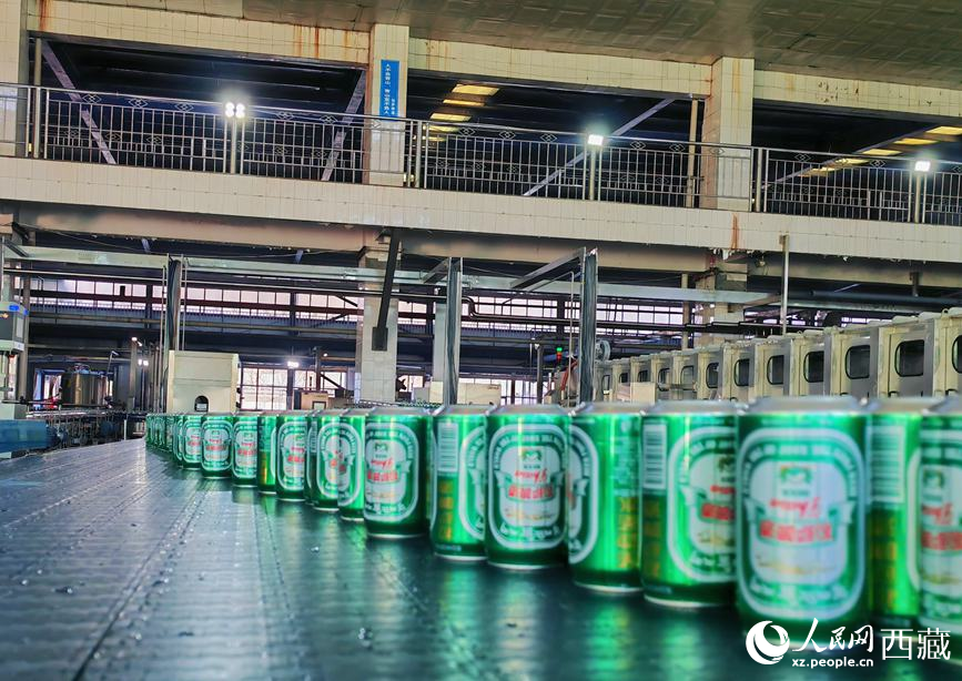 新的生產(chǎn)線投運(yùn)。人民網(wǎng) 李海霞攝