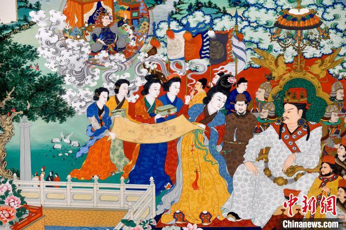 圖為5月16日，展覽中的新創(chuàng)唐卡作品(局部)?！±盍?攝