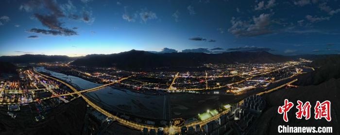 全球數(shù)字經(jīng)濟(jì)大會(huì)唯一永久分會(huì)場(chǎng)—拉薩數(shù)字經(jīng)濟(jì)潛力優(yōu)勢(shì)何在？