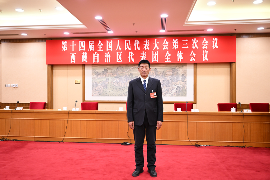 全國人大代表、國網(wǎng)拉薩供電公司城區(qū)供電服務(wù)中心帶電作業(yè)保電班副班長扎西尼瑪。次吉美朵攝