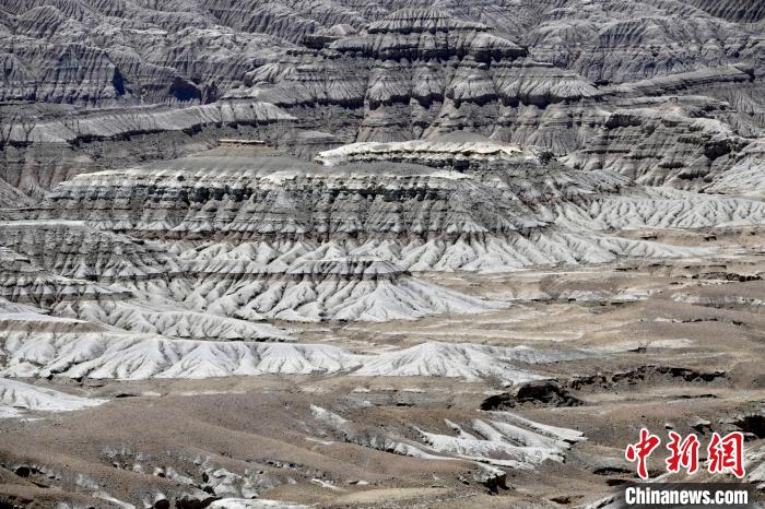 4月5日，西藏阿里札達土林?！±盍?攝