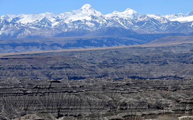 4月5日，西藏阿里札達(dá)土林?！±盍?攝